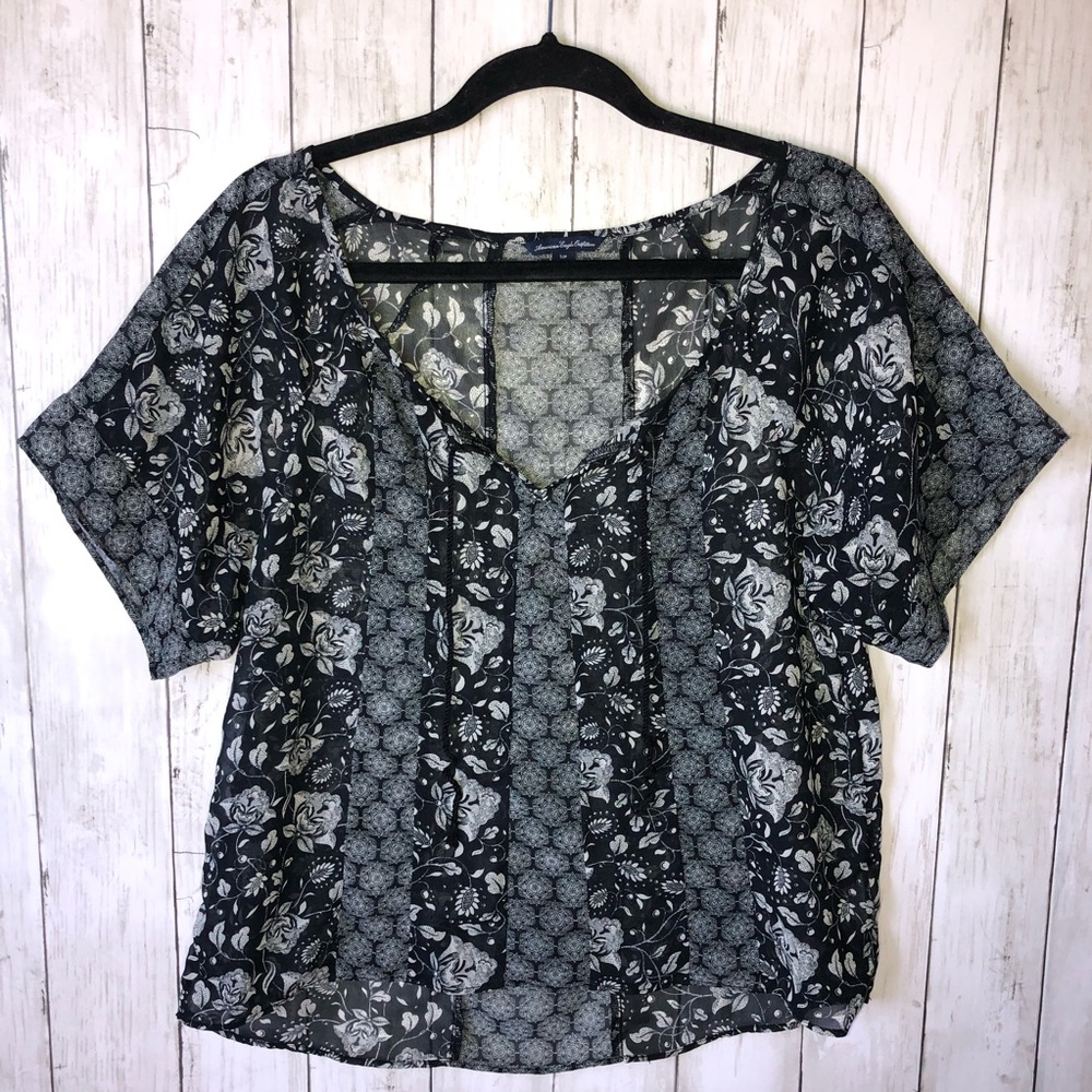 American Eagle Floral Blouse Top Black White Small Short Sleeve Sheer